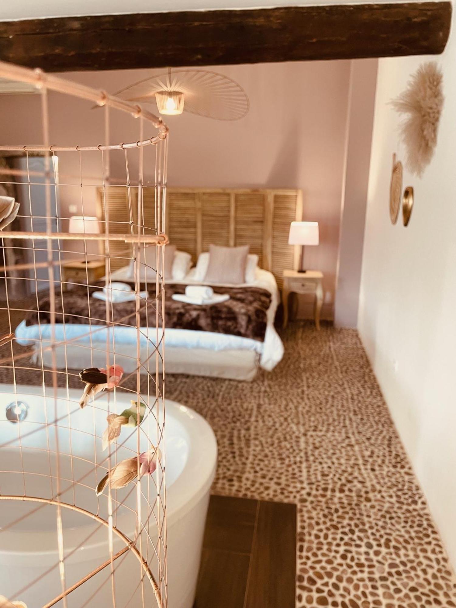 Temps Suspendu Provence Bed & Breakfast